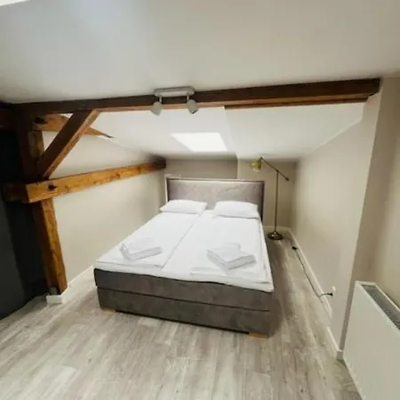 Centrum Bed & Breakfast 3*