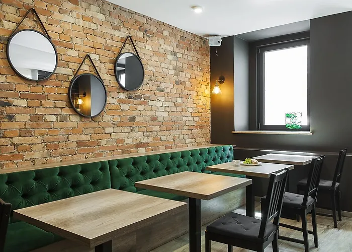 Centrum לינה וארוחת בוקר 4*